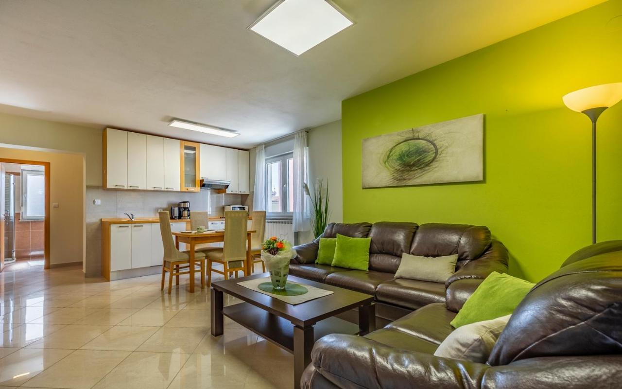 Apartments Istriensonne - Haus Stephan Medulin Extérieur photo