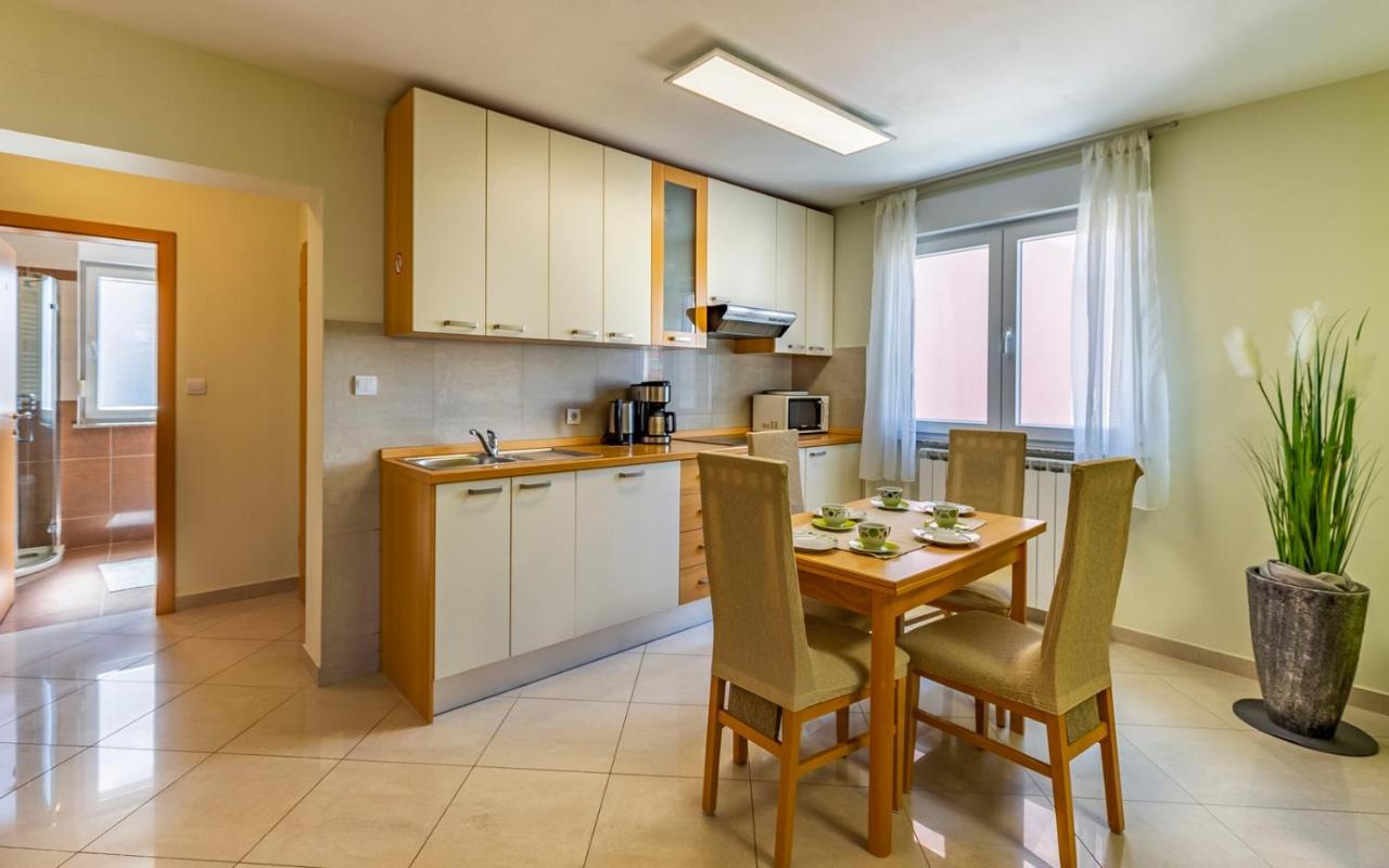 Apartments Istriensonne - Haus Stephan Medulin Extérieur photo