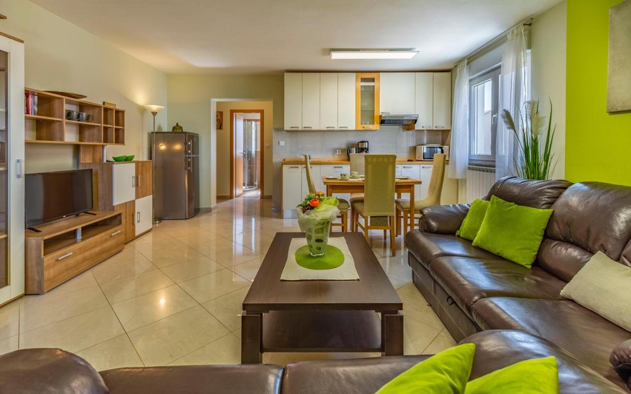 Apartments Istriensonne - Haus Stephan Medulin Extérieur photo